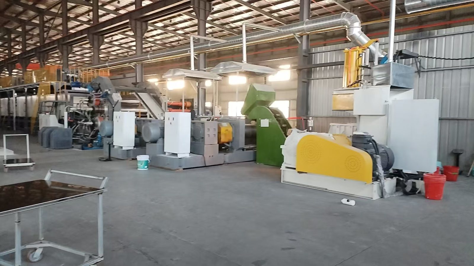 Rubber compounding and internal mixing line in the yoga mat factory