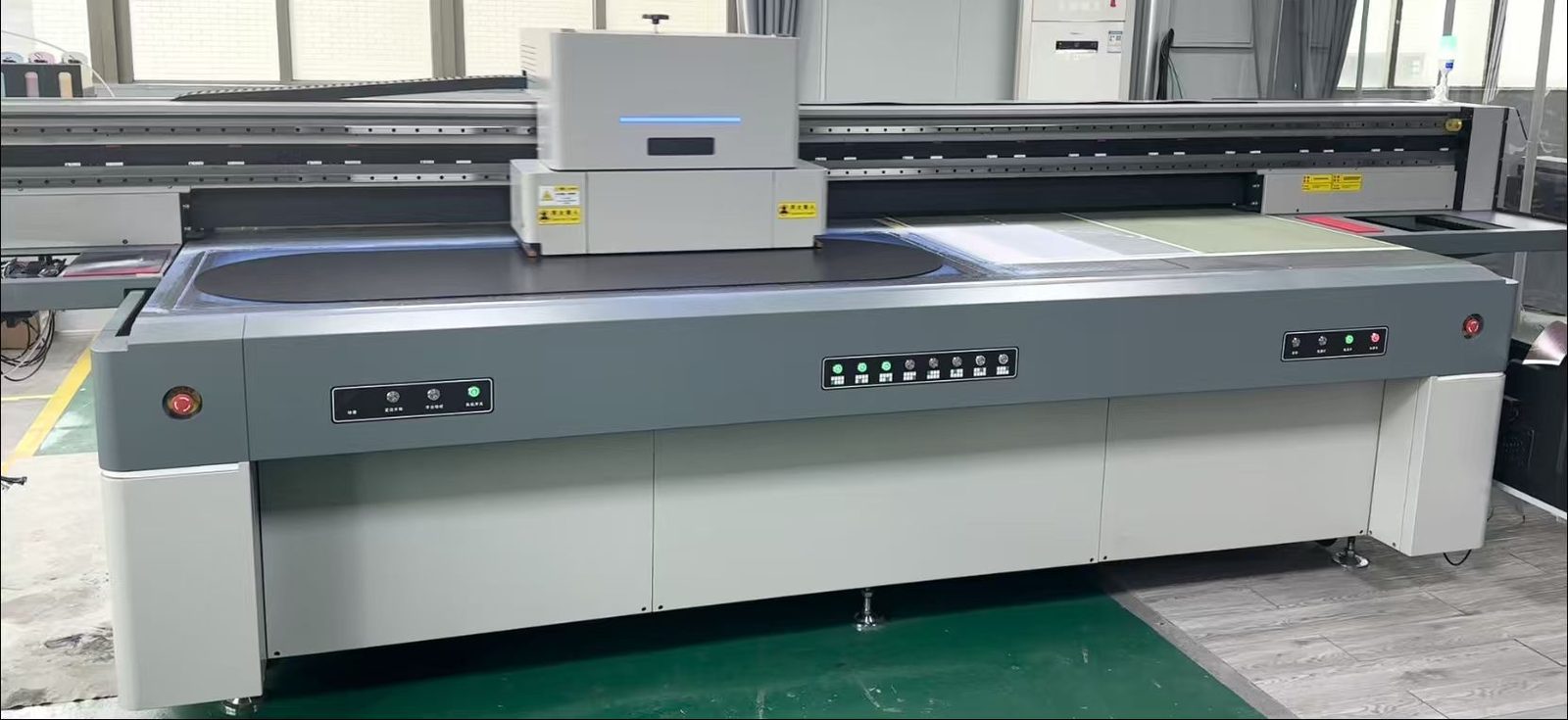 UV flatbed printer in the Printing Yoga mat factory